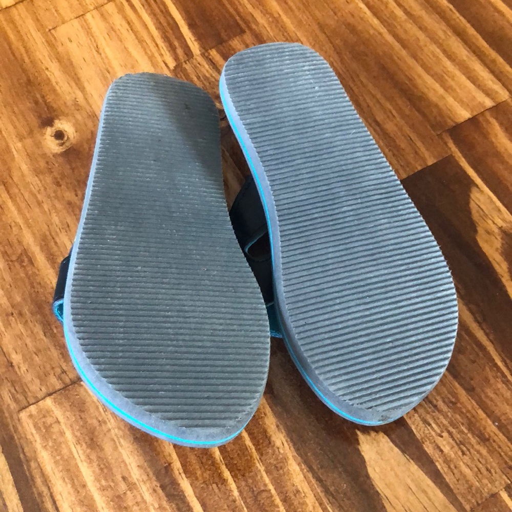 Star Wars Flip Flops - Picture 2 of 3